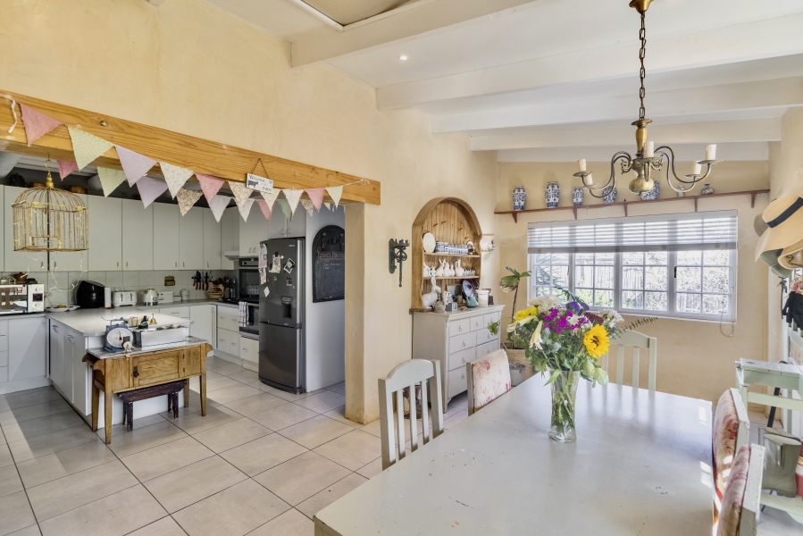 4 Bedroom Property for Sale in Cape Farms Western Cape